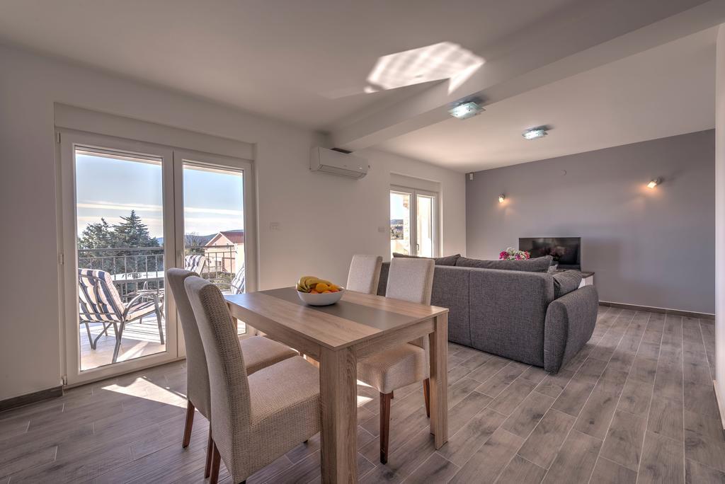 Villa Sandy Apartments Тиват Екстер'єр фото