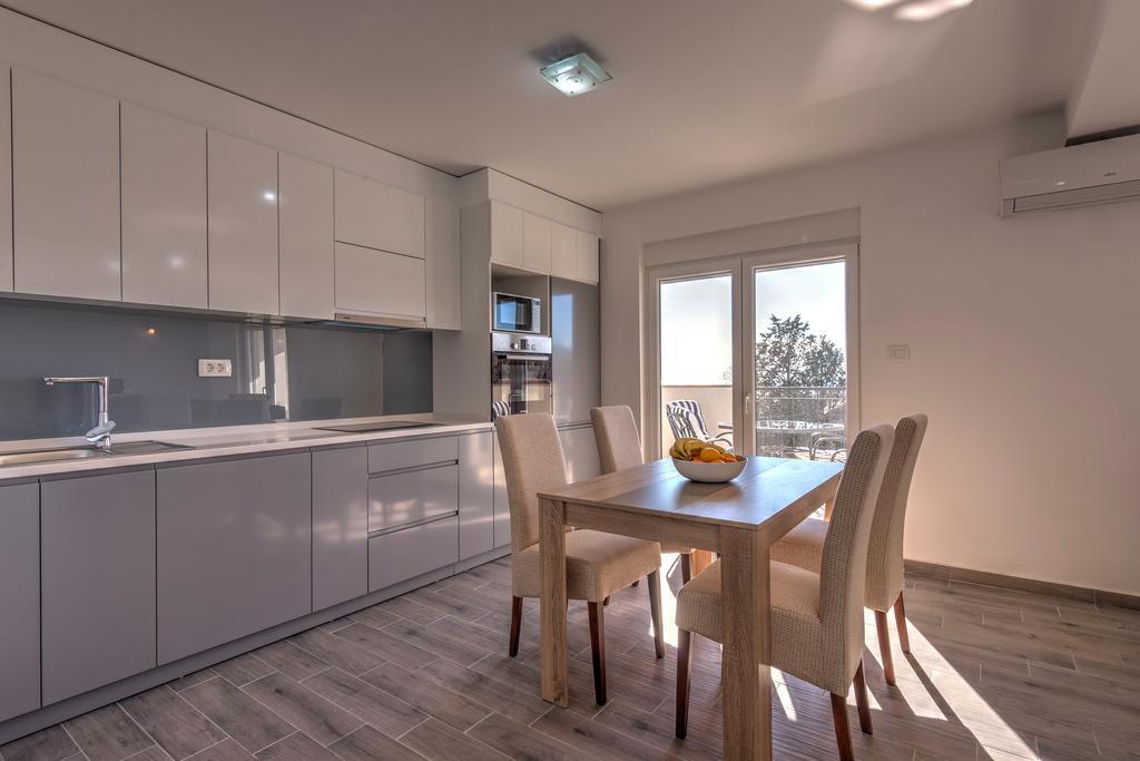 Villa Sandy Apartments Тиват Екстер'єр фото