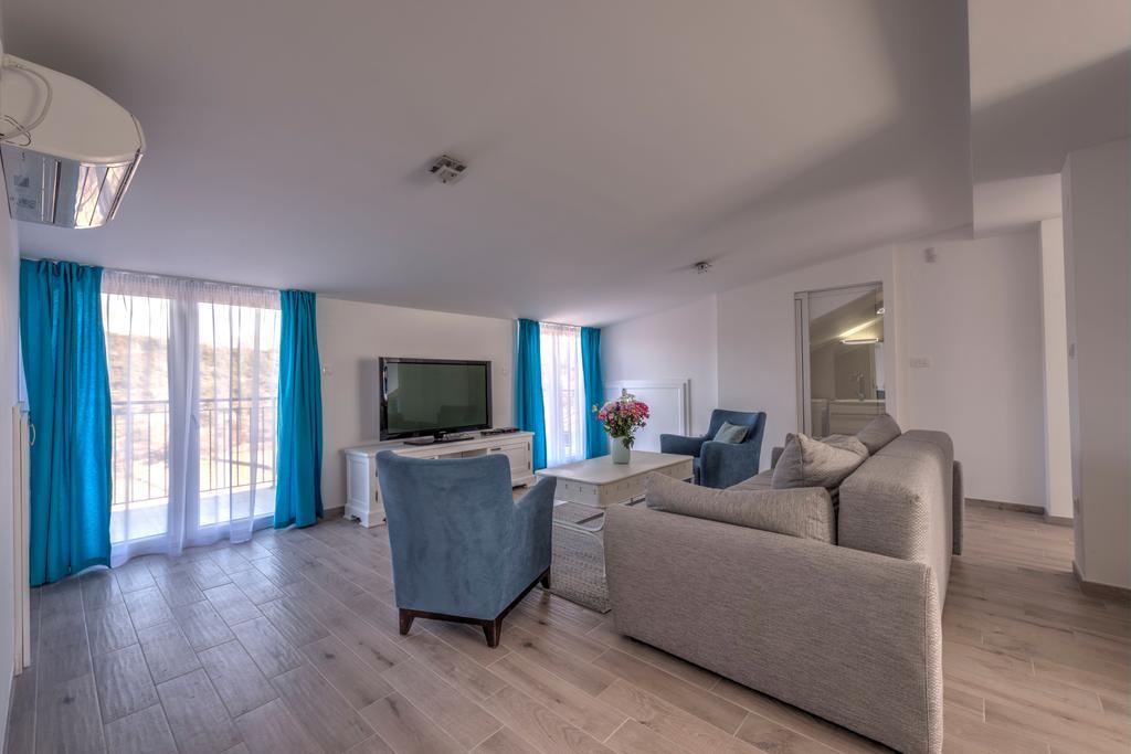 Villa Sandy Apartments Тиват Екстер'єр фото